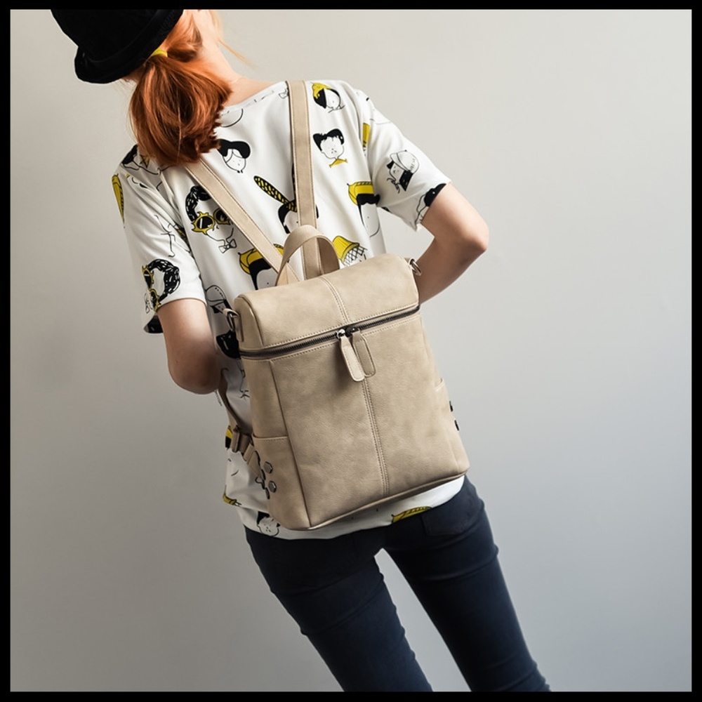 #NEW HEMPSHIRE Backpack E - Picture 1 of 8
